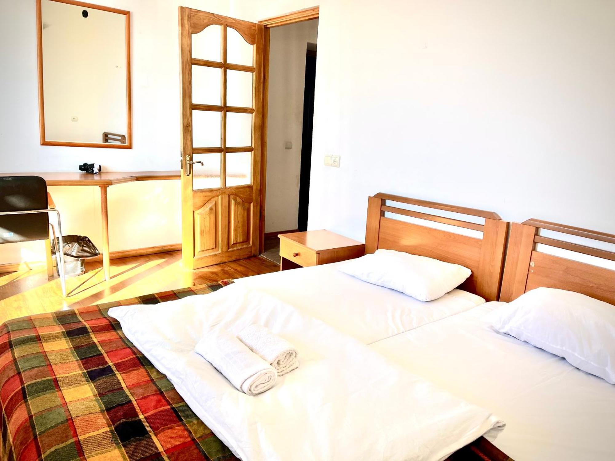 Yeti-Clubcom Hotel Goedaoeri Buitenkant foto